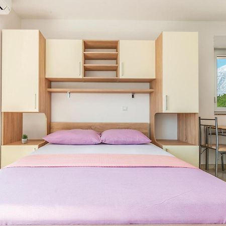 Gorgeous Apartment In Krvavica With Kitchen Zewnętrze zdjęcie